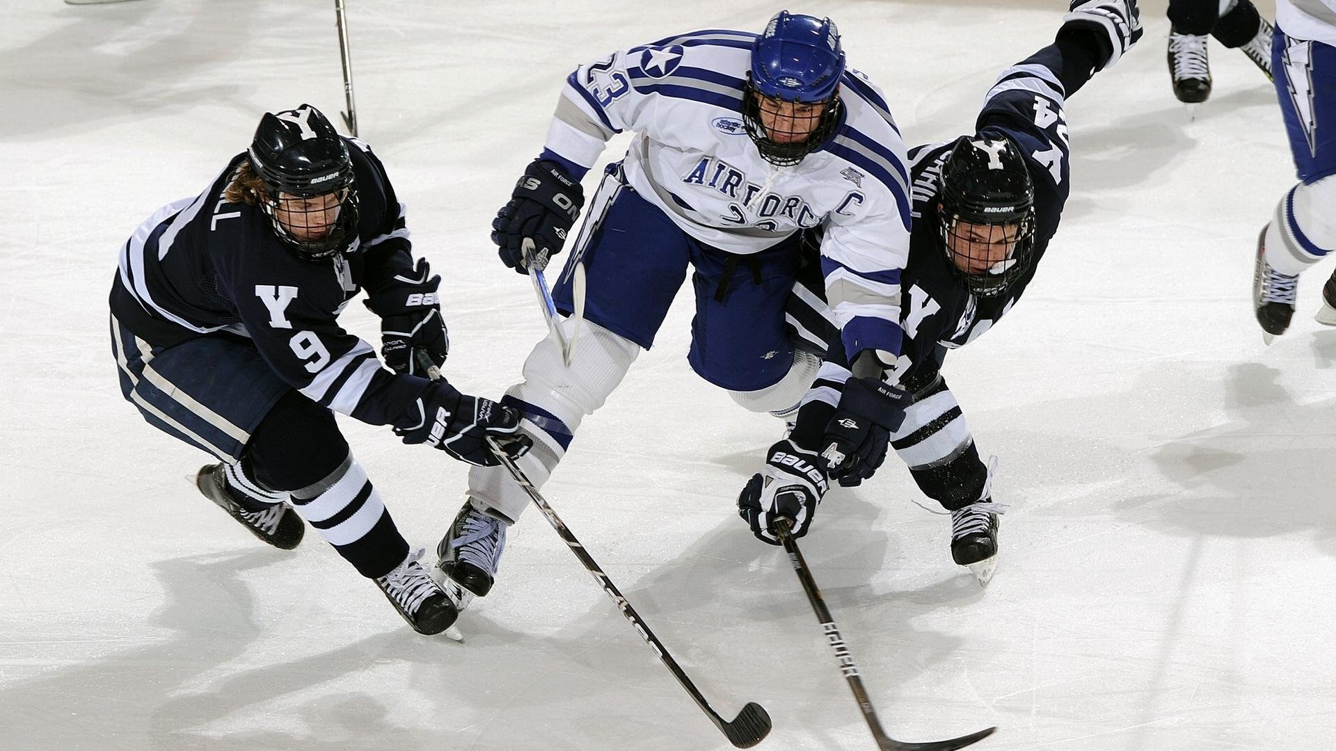 爱游戏官网-威廉姆斯的鏖战与勒克莱尔的独舞，一场冰火交织的赛道博弈